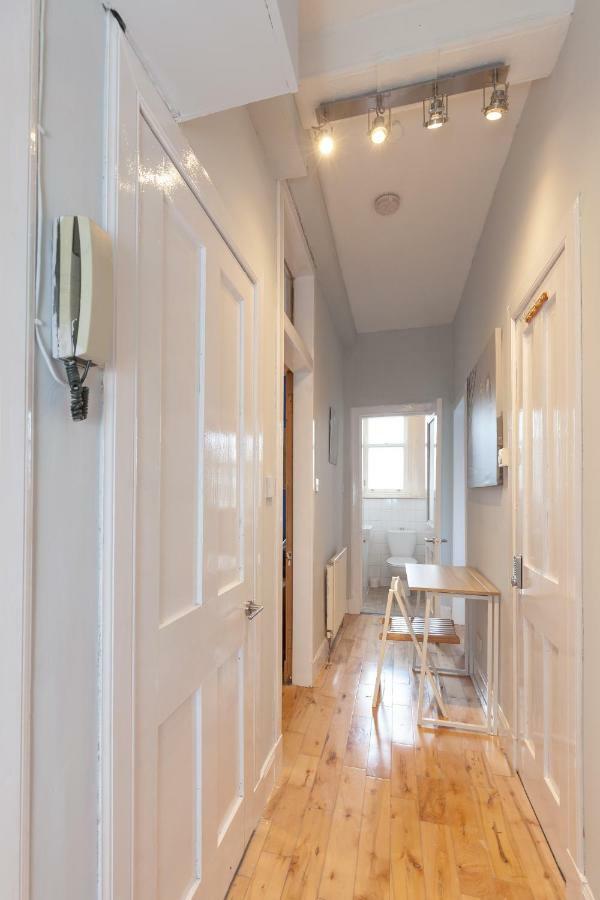 The Edinburgh City - Top Floor 2 Bedroom Apartment المظهر الخارجي الصورة
